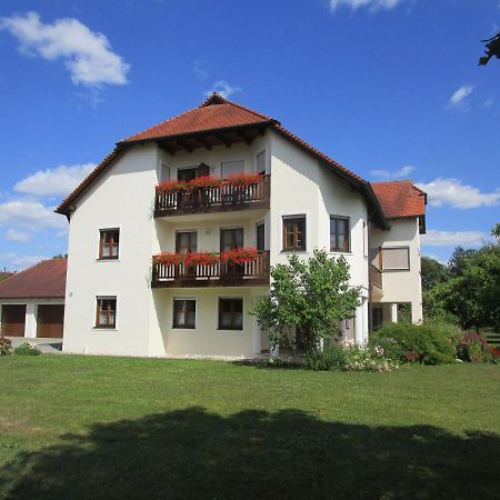 Pension Eva Neuhaus am Inn Exterior photo